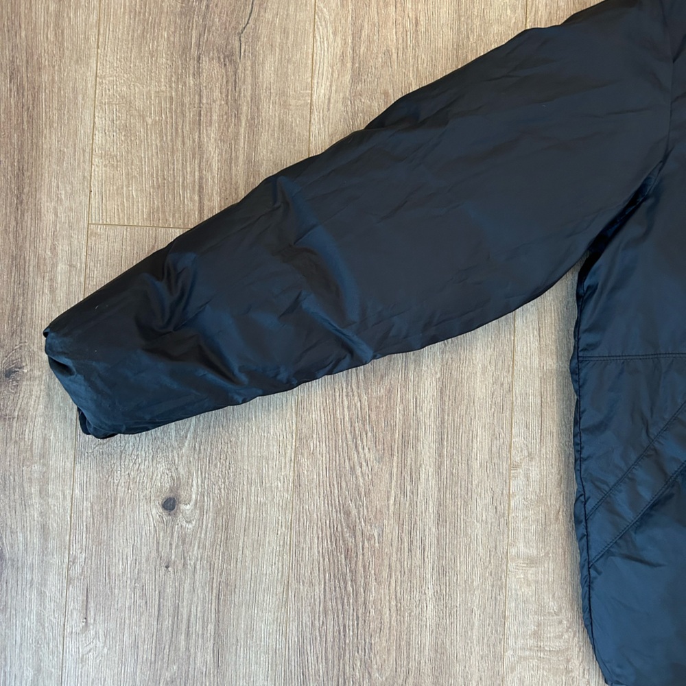 The North Face 550 Down Reversible Jacket - Picture 10 of 12